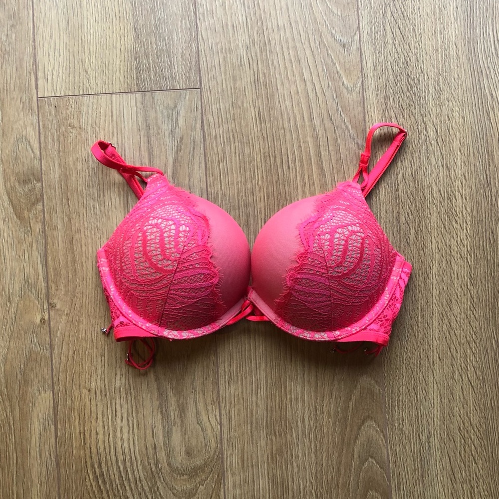 VS Bombshell bra